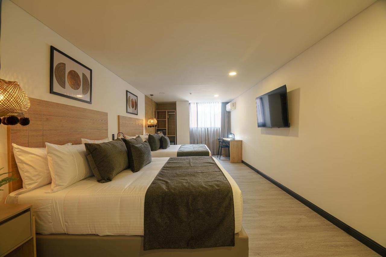 First Class Hotel Medellin Ngoại thất bức ảnh