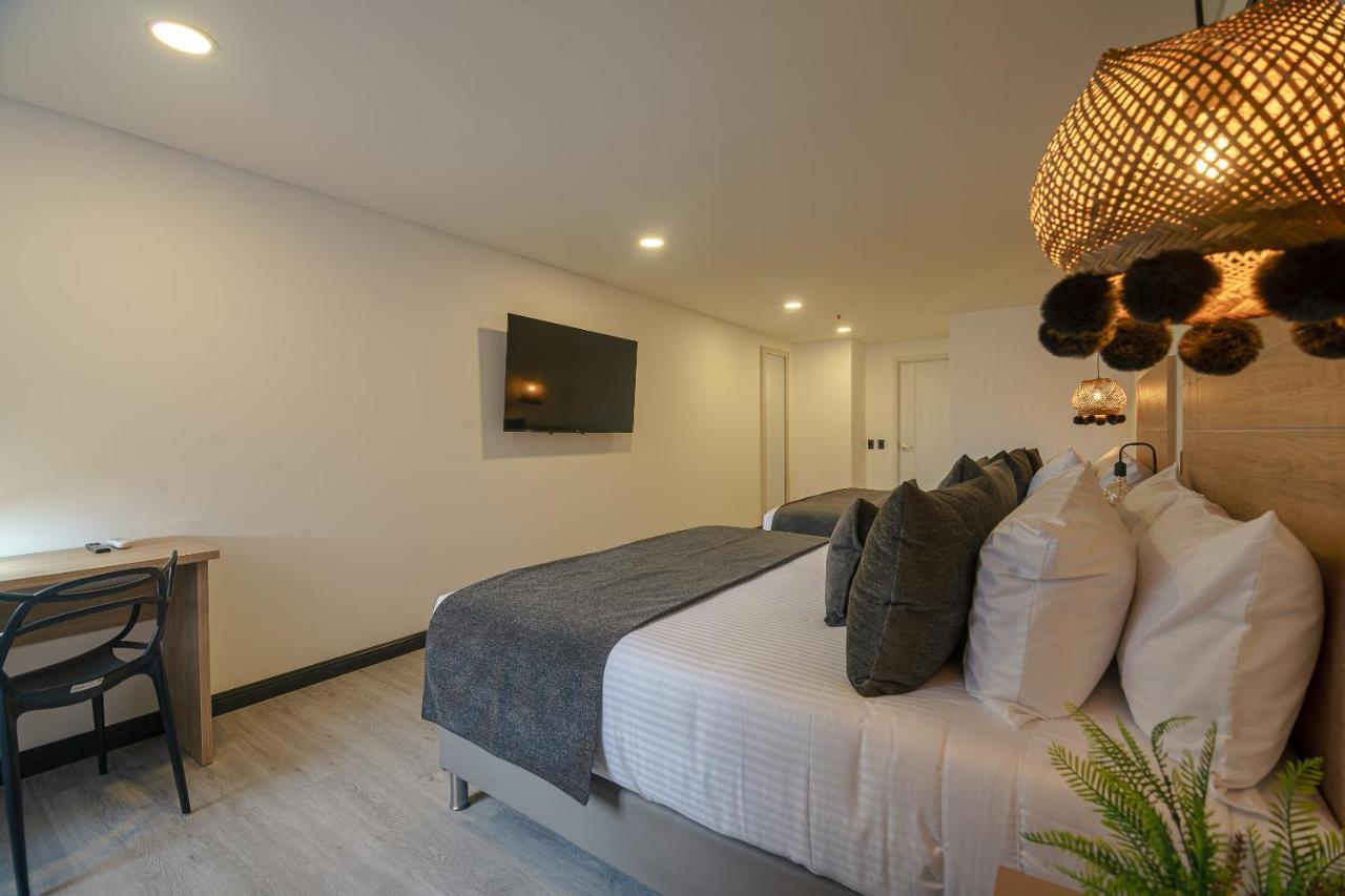 First Class Hotel Medellin Ngoại thất bức ảnh