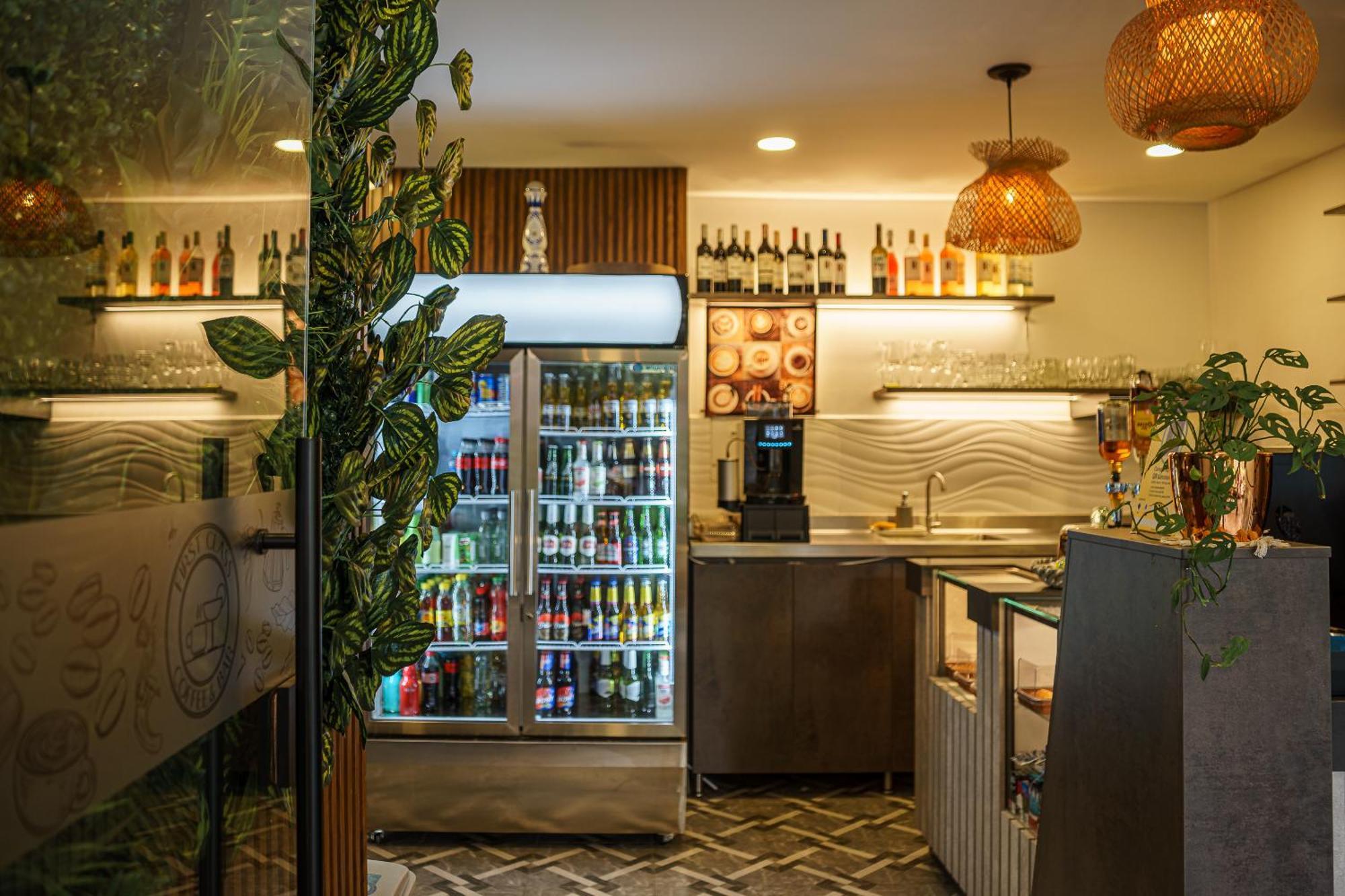 First Class Hotel Medellin Ngoại thất bức ảnh