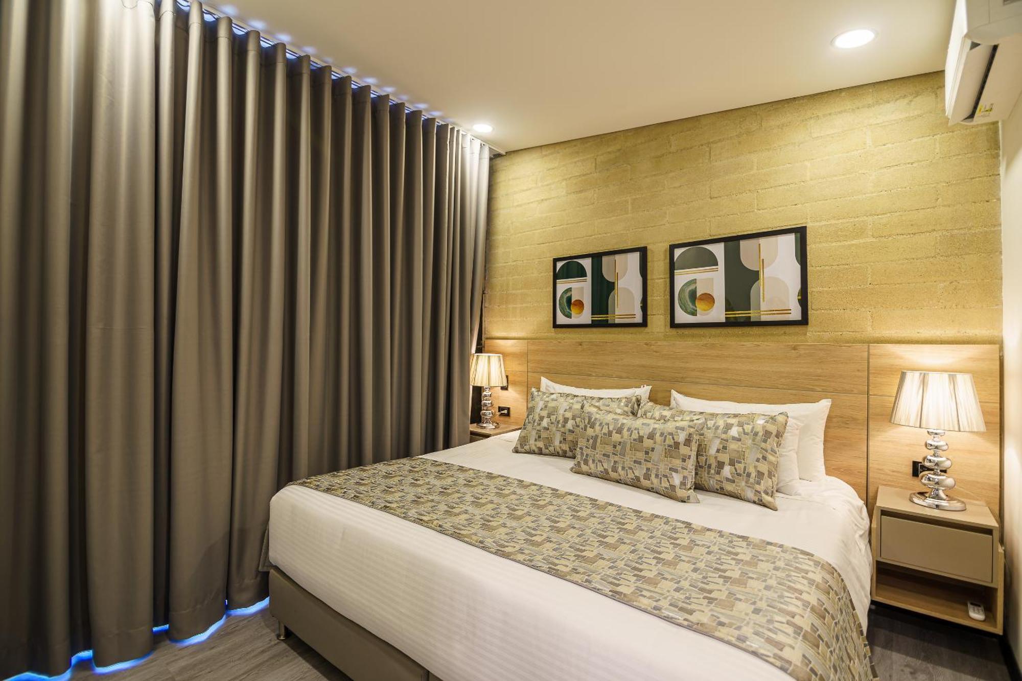 First Class Hotel Medellin Ngoại thất bức ảnh