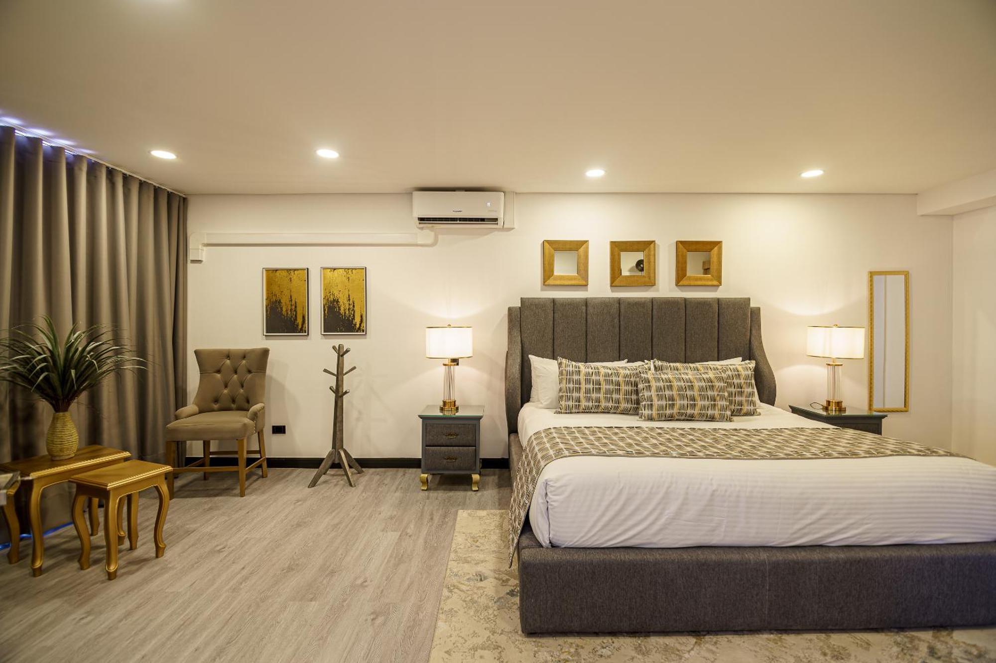 First Class Hotel Medellin Ngoại thất bức ảnh